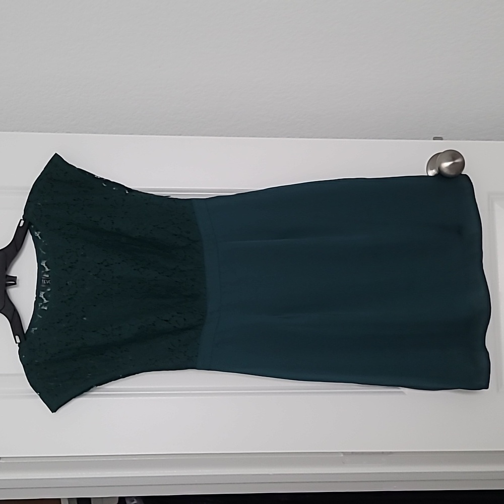 NWOT Tevolio green lace top with cap sleeves dress in 4P